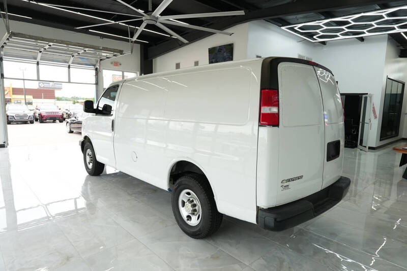 2020 Chevrolet Express 2500