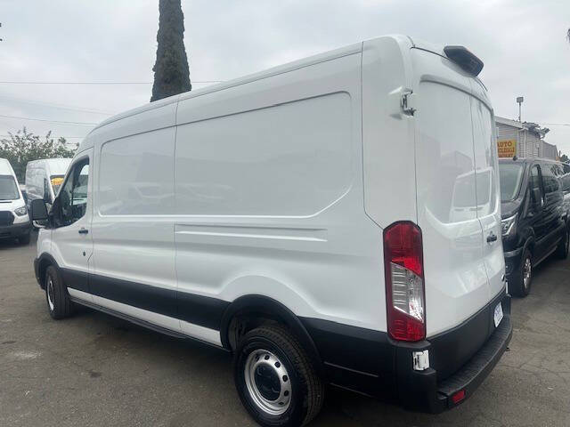 2023 Ford Transit 250
