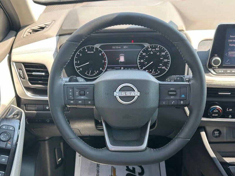 2025 Nissan Rogue SV