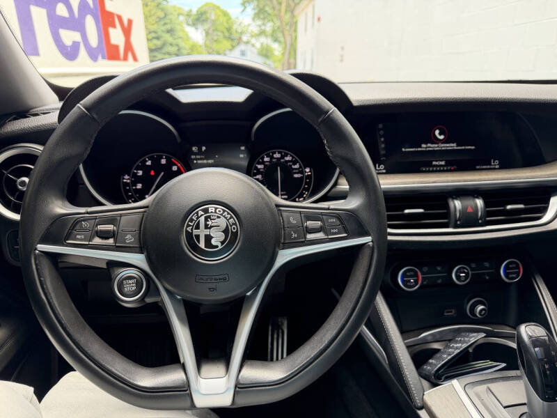 2018 Alfa Romeo Stelvio Ti
