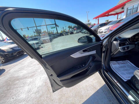 2017 Audi A4 2.0T quattro Premium Plus