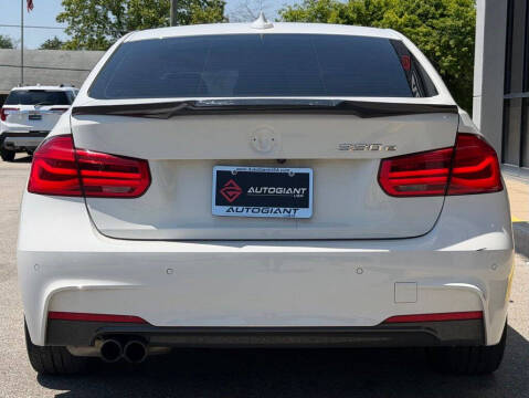 2017 BMW 3 Series 330e iPerformance