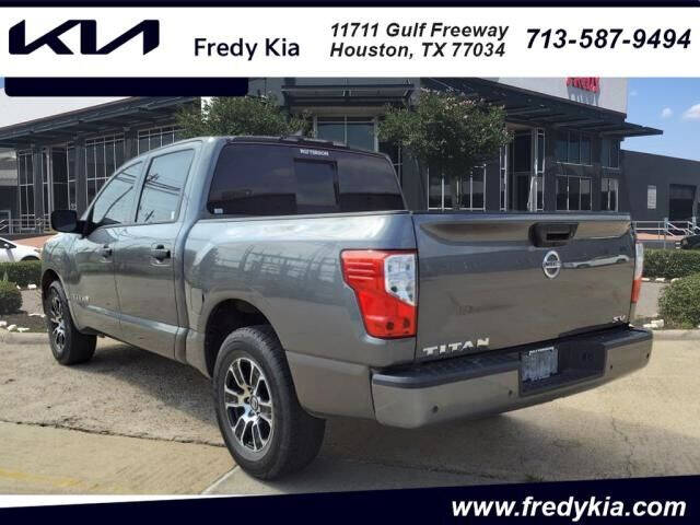 Used 2022 Nissan Titan SV with VIN 1N6AA1EE5NN103921 for sale in Houston, TX