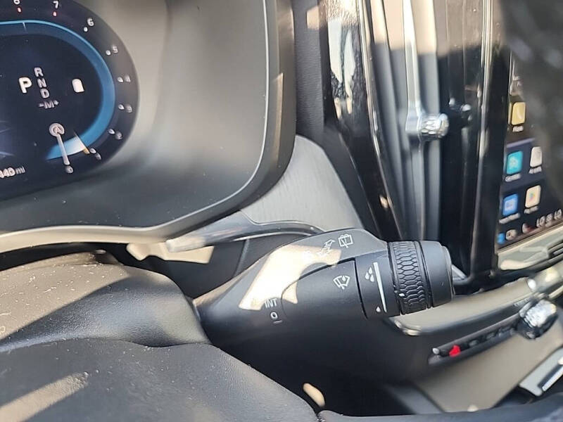 2025 Volvo XC60 B5 Plus Dark Theme