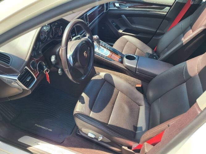 2011 Porsche Panamera 4S