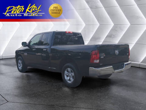 2017 RAM 1500 SLT