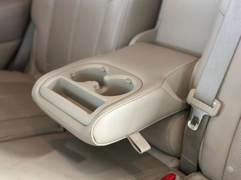 2013 Nissan Pathfinder Platinum