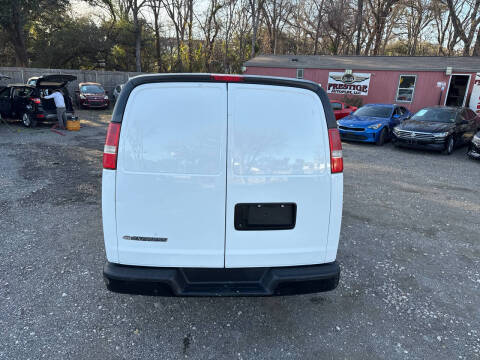 2017 Chevrolet Express 2500