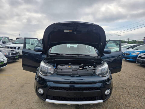 2018 Kia Soul +