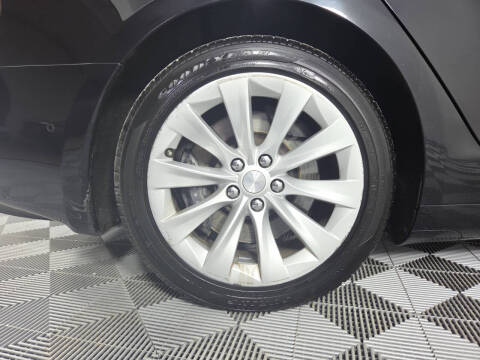 2016 Tesla Model S 70D