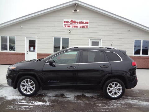 2016 Jeep Cherokee for sale at GIBB'S 10 SALES LLC in New York Mills MN