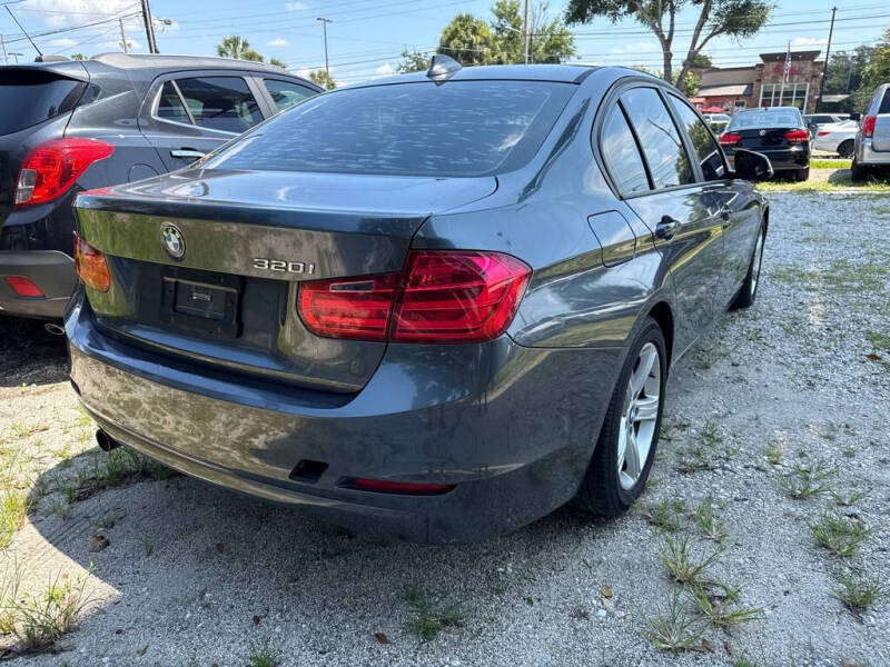 2014 BMW 3 Series 320i