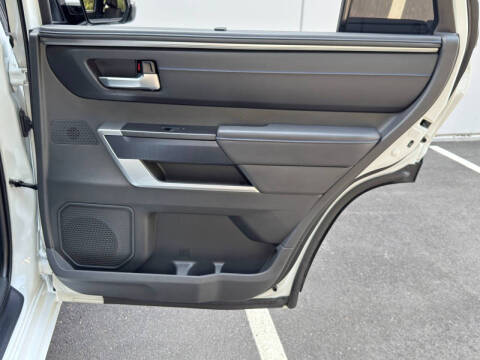 2024 Toyota Sequoia Platinum