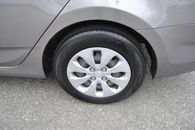 2017 Hyundai Accent SE