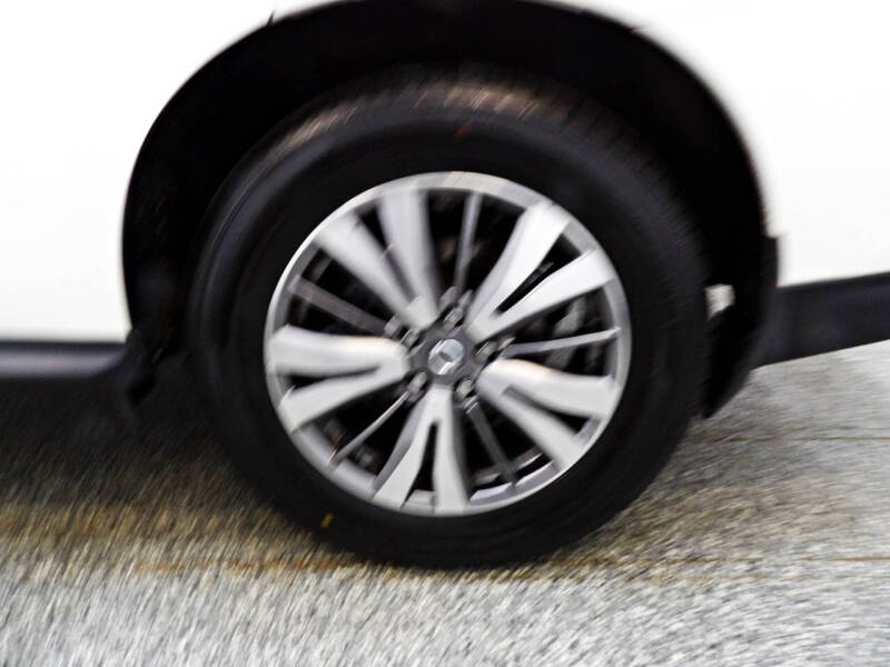 2020 Nissan Pathfinder S