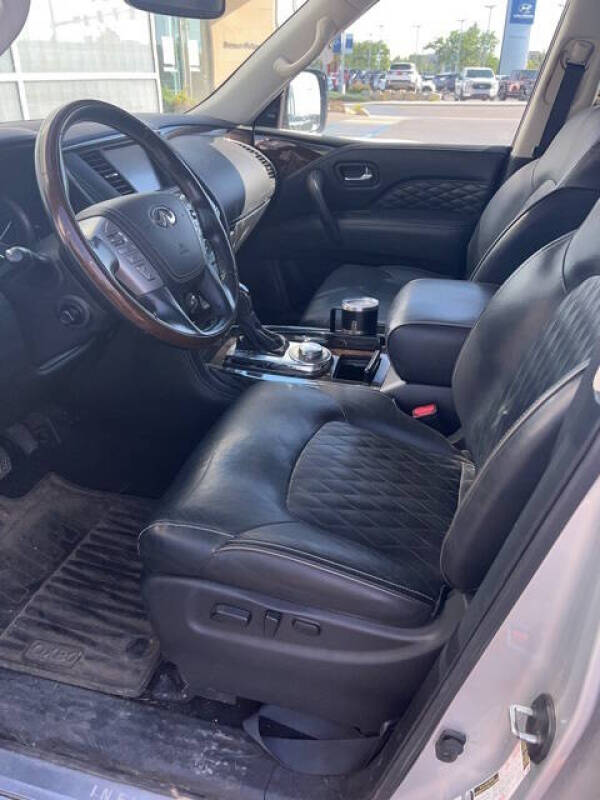 2019 Infiniti QX80 Luxe