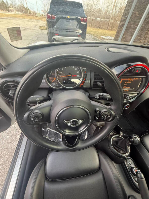 2016 MINI Hardtop 4 Door Cooper