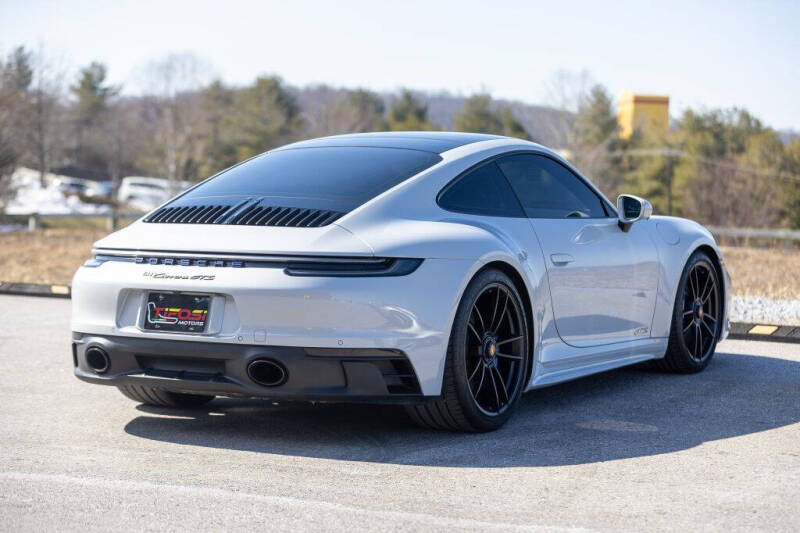 2023 Porsche 911 Carrera GTS
