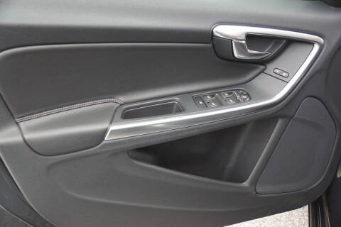 2016 Volvo V60 T5 Drive-E Premier