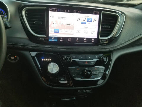 2023 Chrysler Pacifica Touring