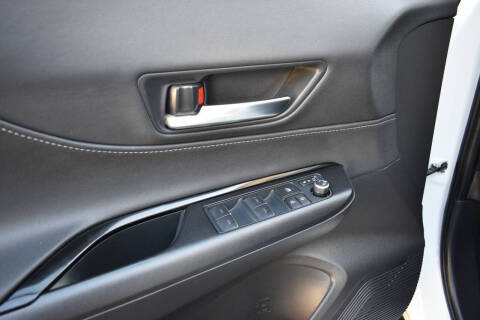 2023 Toyota Venza LE