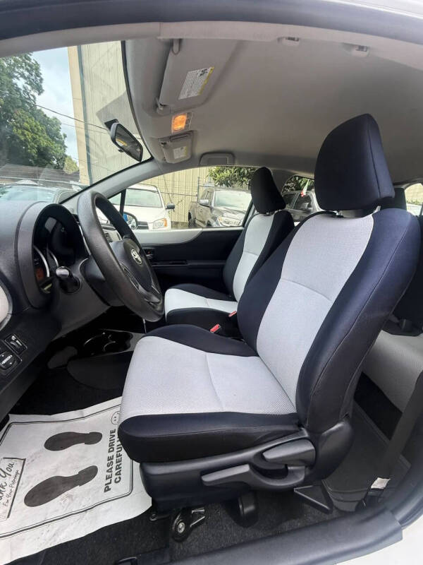 2012 Toyota Yaris