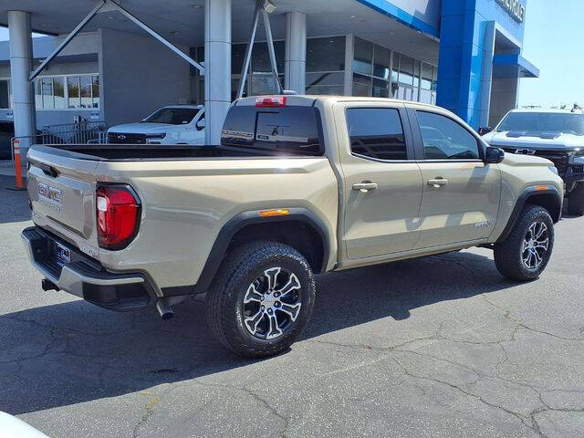 2024 GMC Canyon AT4