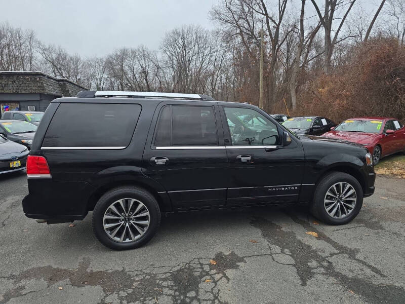 2017 Lincoln Navigator Select