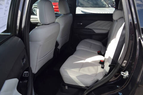 2022 Mitsubishi Outlander PHEV SEL