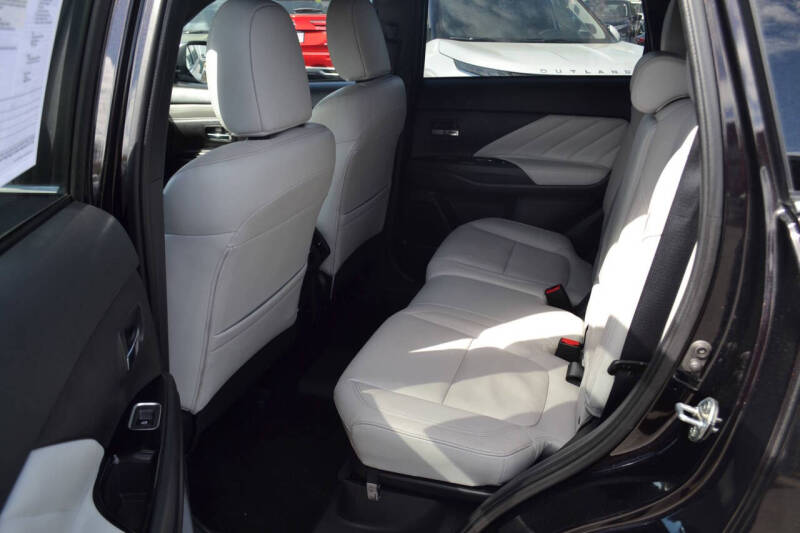 2022 Mitsubishi Outlander PHEV SEL