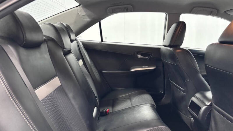 2012 Toyota Camry SE