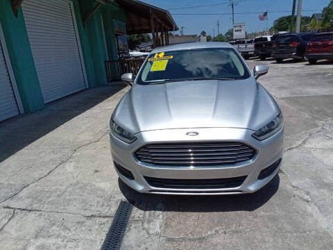 2014 Ford Fusion S