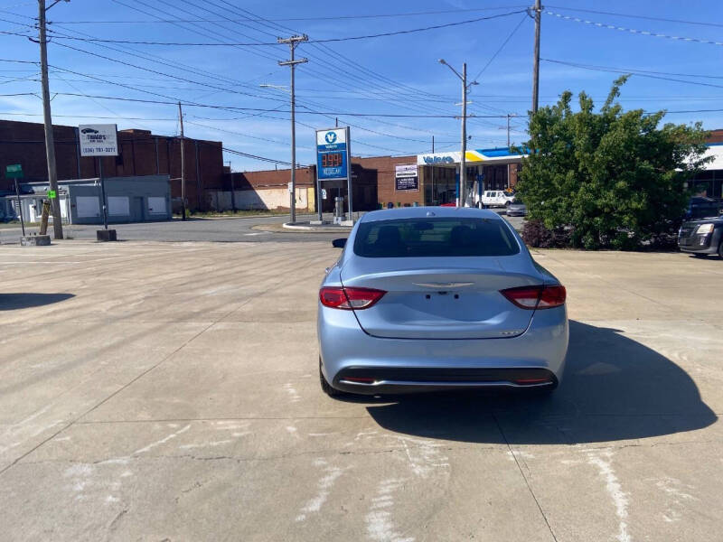 2015 Chrysler 200 Limited