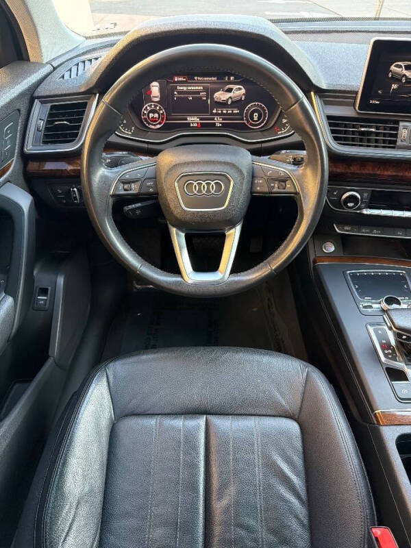 2018 Audi Q5 2.0T quattro Premium Plus