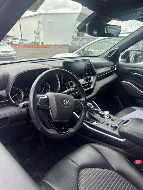 2021 Toyota Highlander XSE