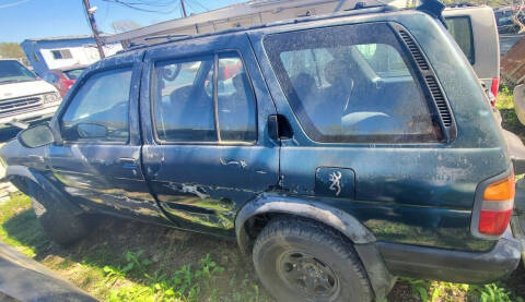 1996 Nissan Pathfinder LE