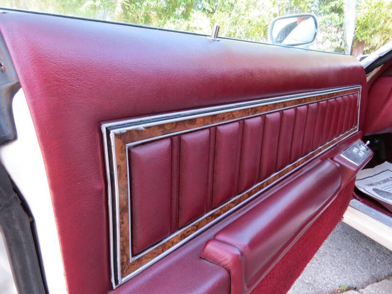 1977 Ford Thunderbird