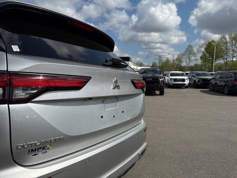 2022 Mitsubishi Outlander SE