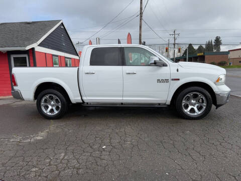 2015 RAM 1500 Laramie