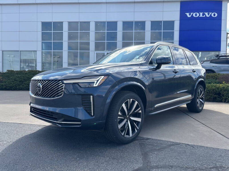 2026 Volvo XC90 B6 Core