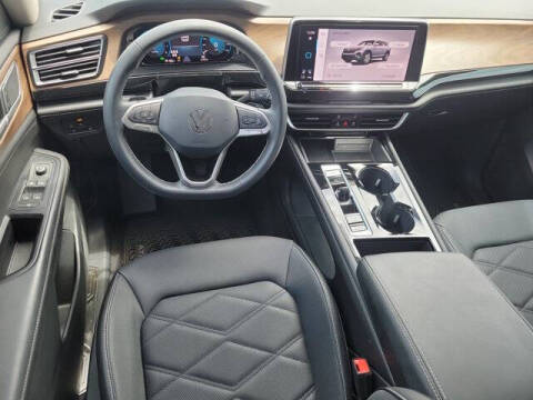 2024 Volkswagen Atlas SE