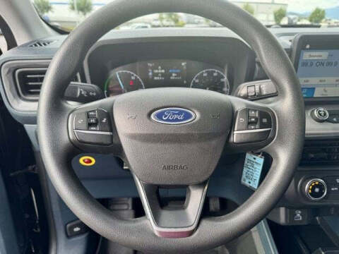 2022 Ford Maverick XL