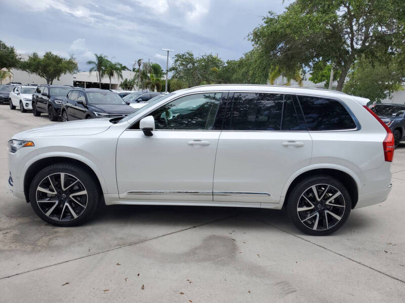 2024 Volvo XC90 B6 Ultimate Bright Theme 6P