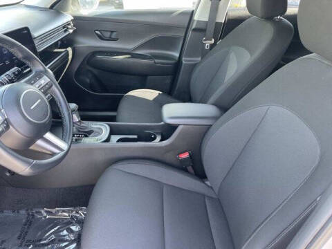 2025 Hyundai Kona SEL