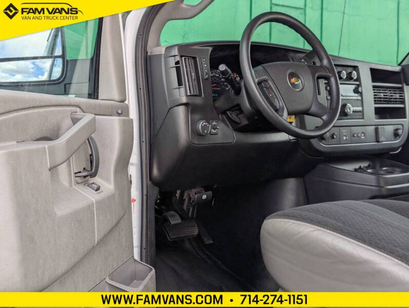 2023 Chevrolet Express 2500