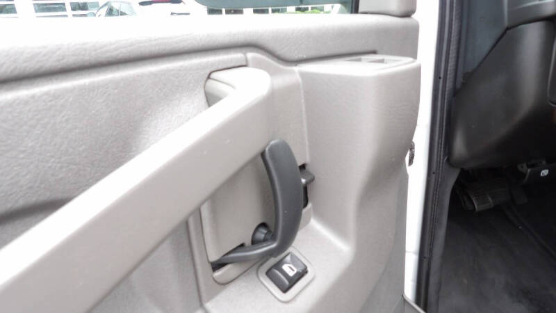 2020 GMC Savana 2500