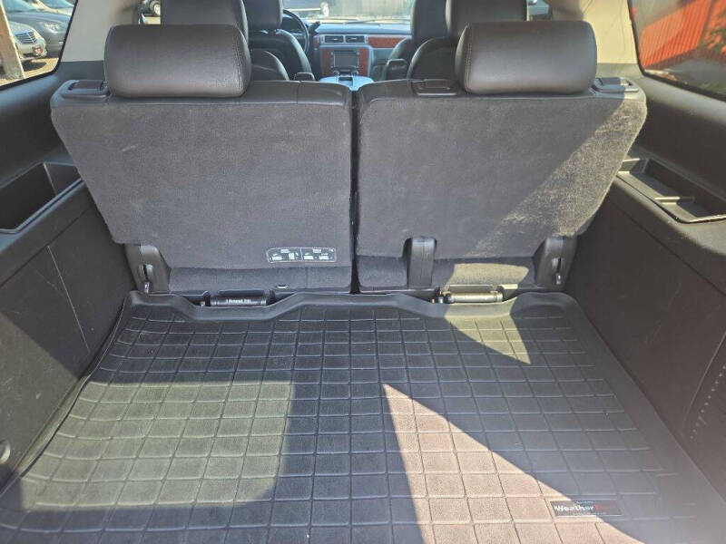2014 Chevrolet Suburban LTZ