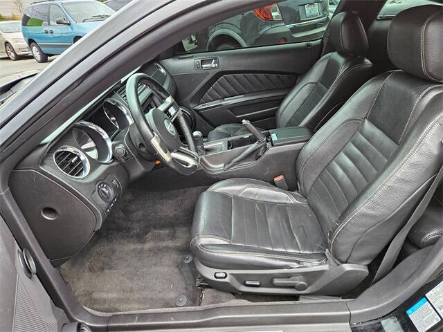 2011 Ford Mustang V6 Premium