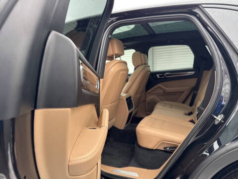 2022 Porsche Cayenne