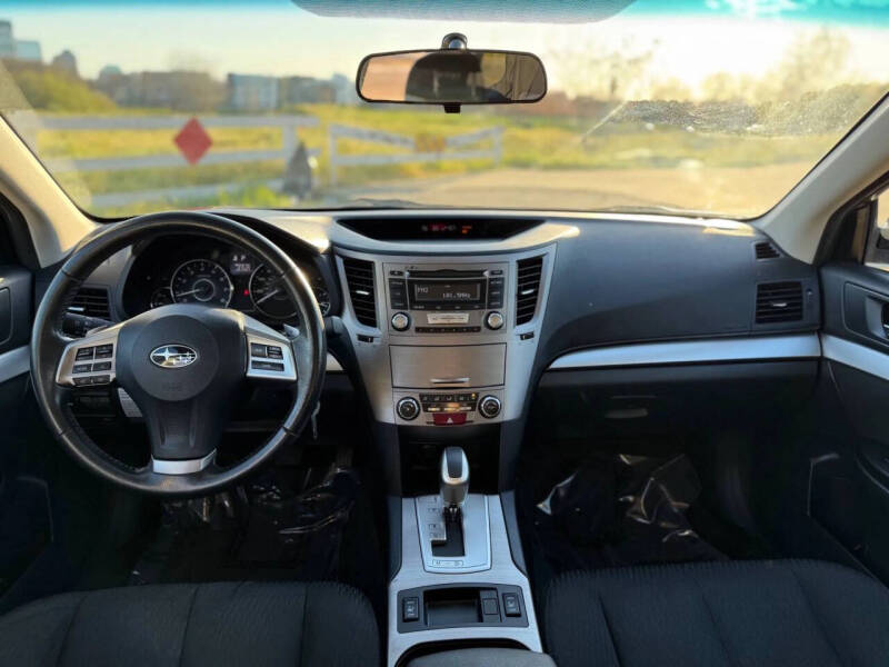 2012 Subaru Outback 2.5i Premium